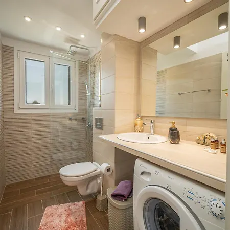 Ariadni Sea View Minia