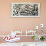 Ariadni Sea View 公寓 米尼亚