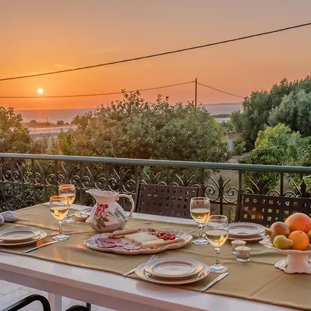 Ariadni Sea View Apartment Minia