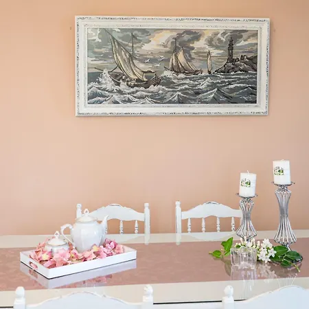 Ariadni Sea View Apartment Minia